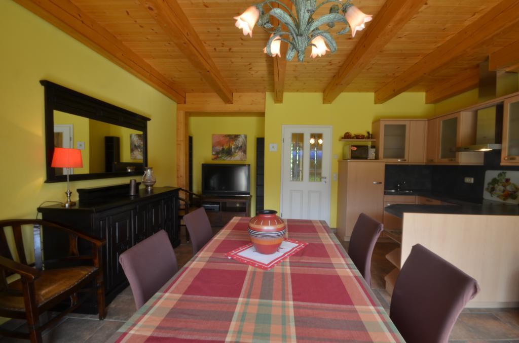 Chalet Yulia Zell am See Kamer foto