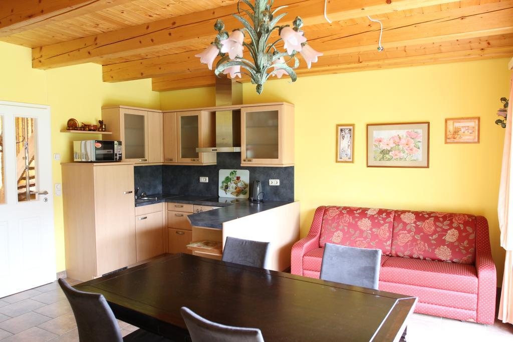Chalet Yulia Zell am See Kamer foto